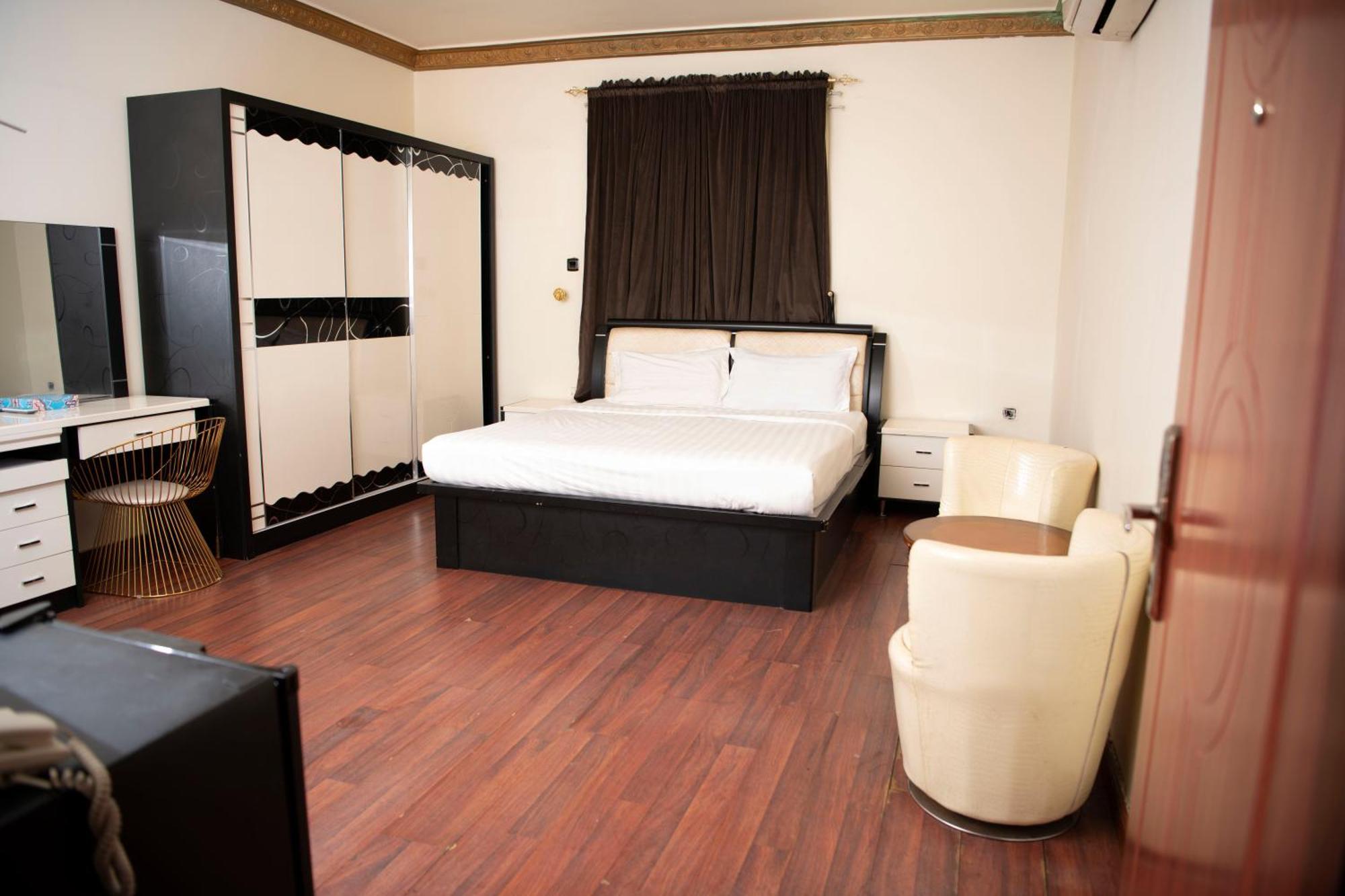 Al Nabarees Al Masi Hotel Djedda Buitenkant foto